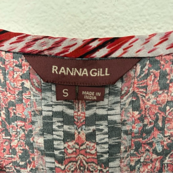 Ranna Gill Embroidered Blouse Jewel Tone Top V-Neck Pleated Black Size Small - Picture 7 of 16